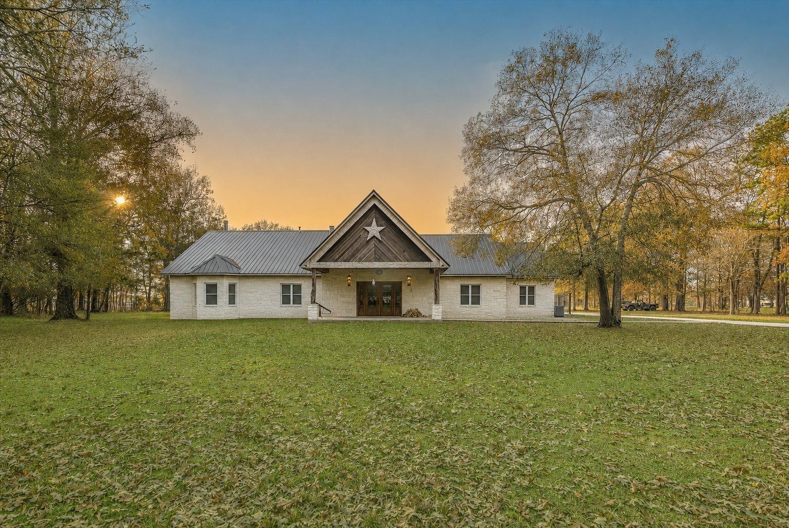20205 Highway 146 N
