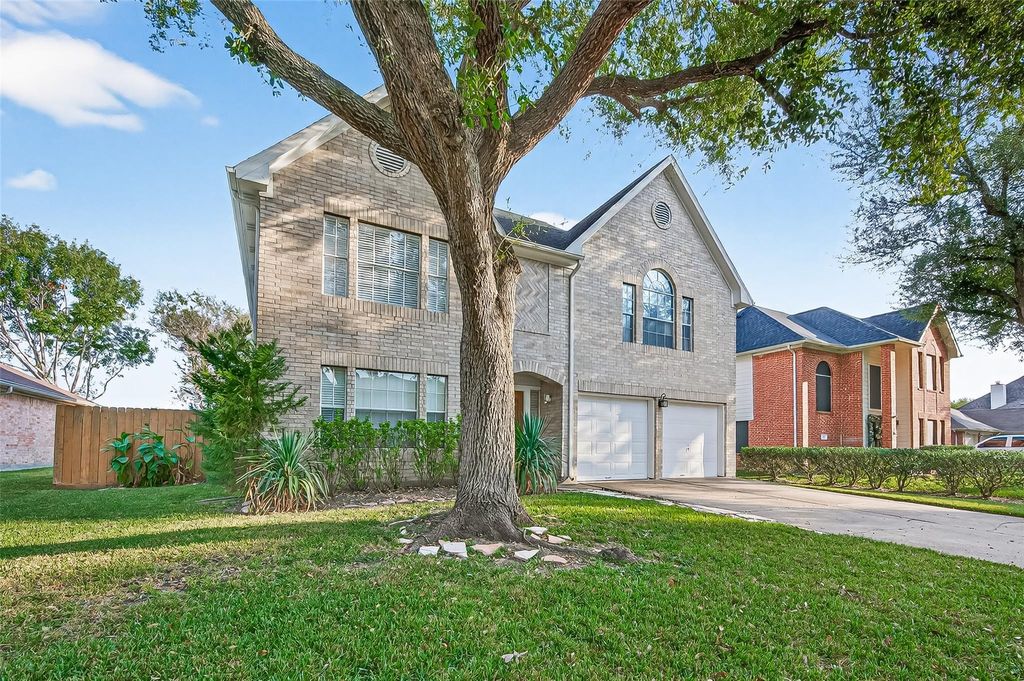 Photo of 8411 Tamayo Drive, Houston, TX 77083 (MLS # 76498890)