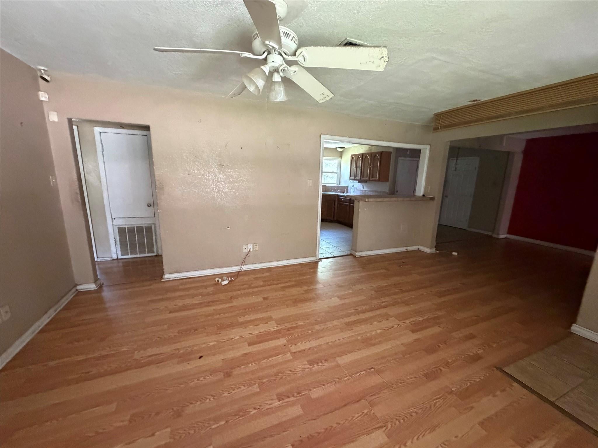 2631 N Camp Circle