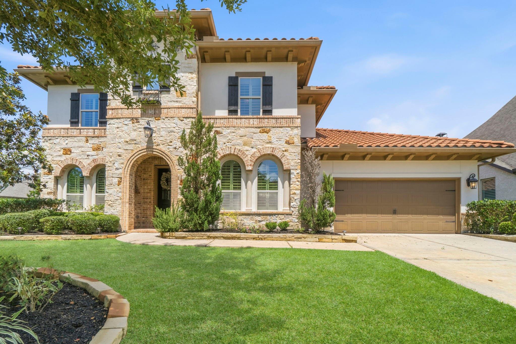 Montgomery, Texas, 77316, United States, 4 Bedrooms Bedrooms, ,5 BathroomsBathrooms,Residential,Contingent,2045790