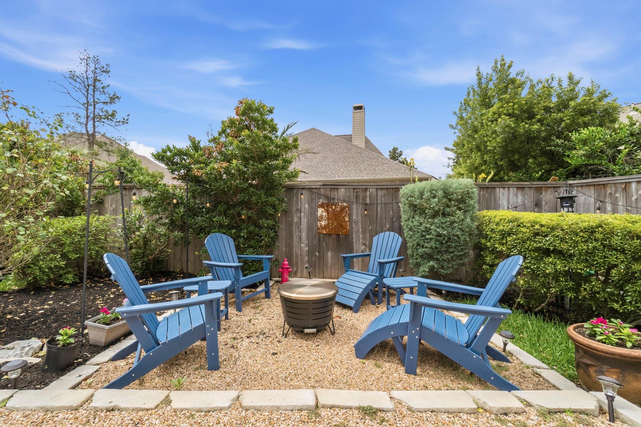 Montgomery, Texas, 77316, United States, 4 Bedrooms Bedrooms, ,5 BathroomsBathrooms,Residential,Contingent,2045790