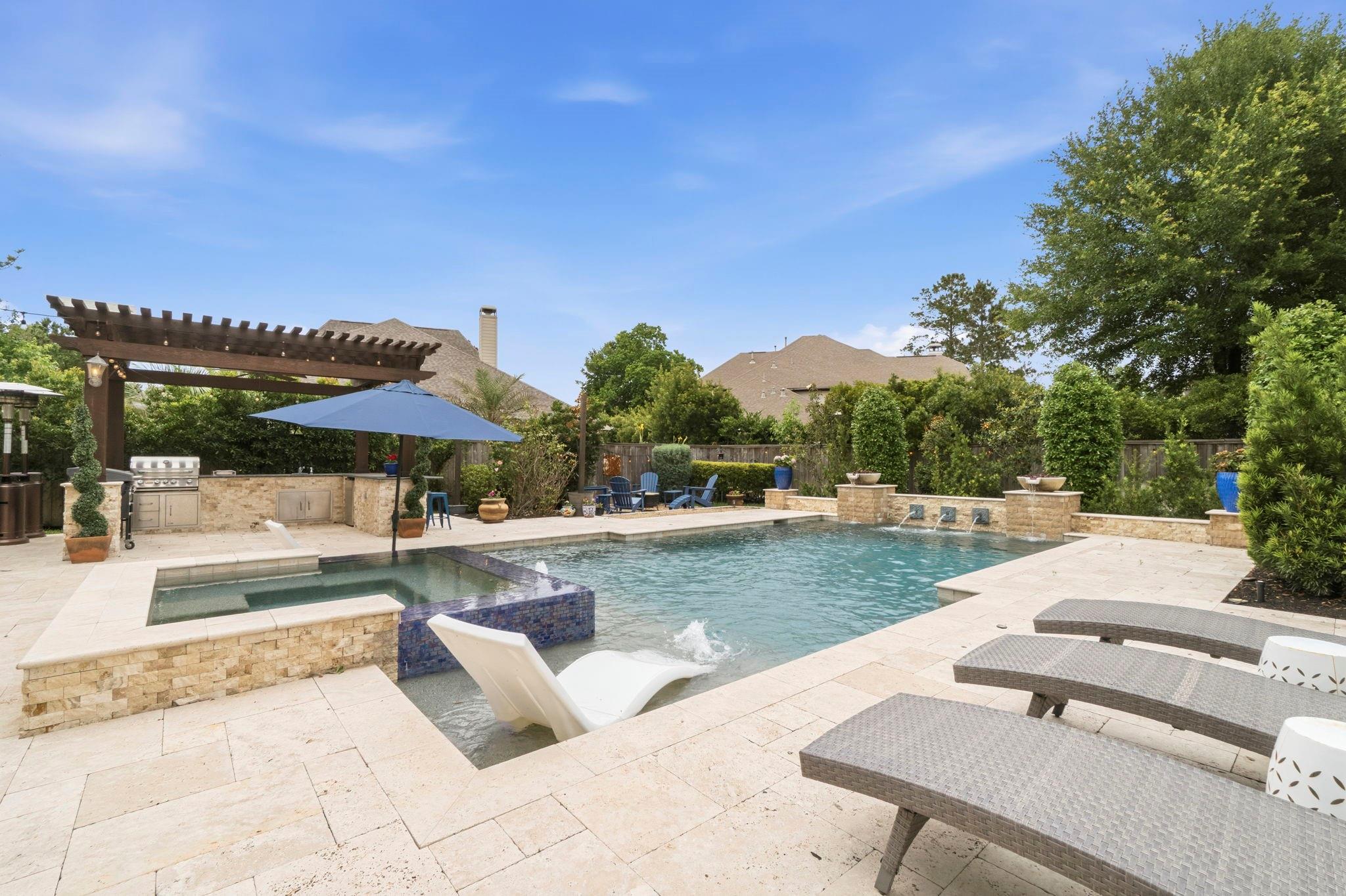 Montgomery, Texas, 77316, United States, 4 Bedrooms Bedrooms, ,5 BathroomsBathrooms,Residential,Contingent,2045790