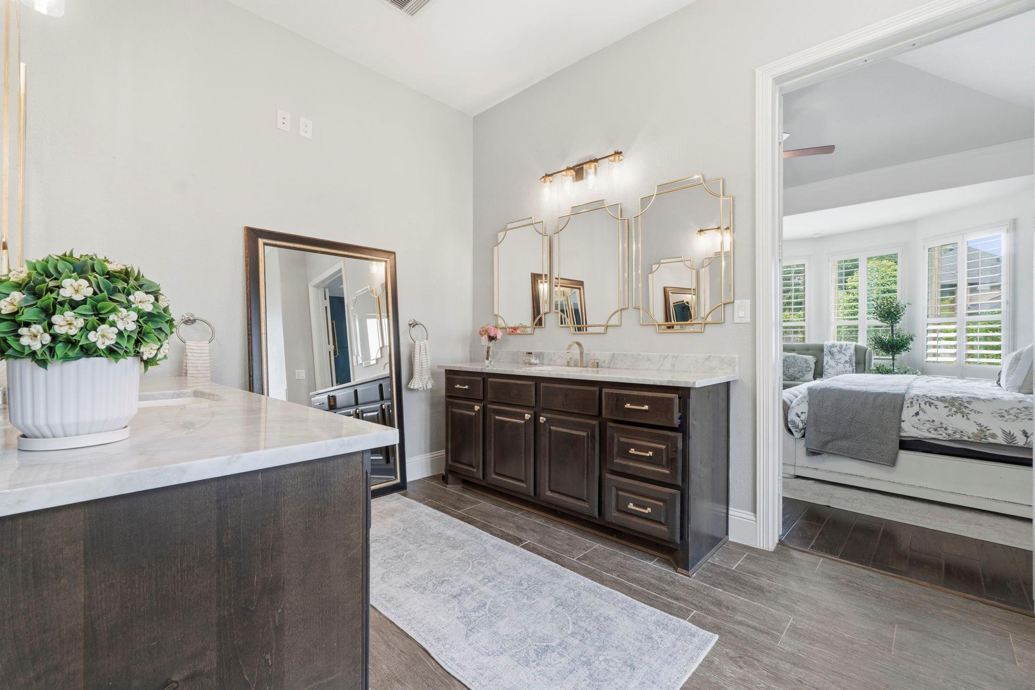 Montgomery, Texas, 77316, United States, 4 Bedrooms Bedrooms, ,5 BathroomsBathrooms,Residential,Contingent,2045790