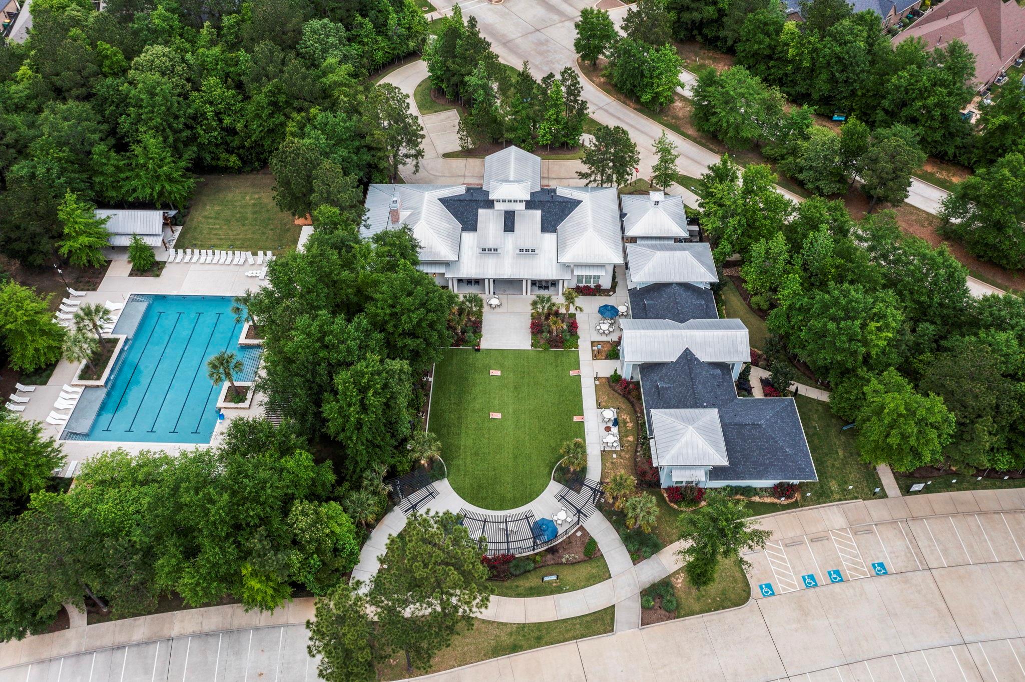 Montgomery, Texas, 77316, United States, 4 Bedrooms Bedrooms, ,5 BathroomsBathrooms,Residential,Contingent,2045790