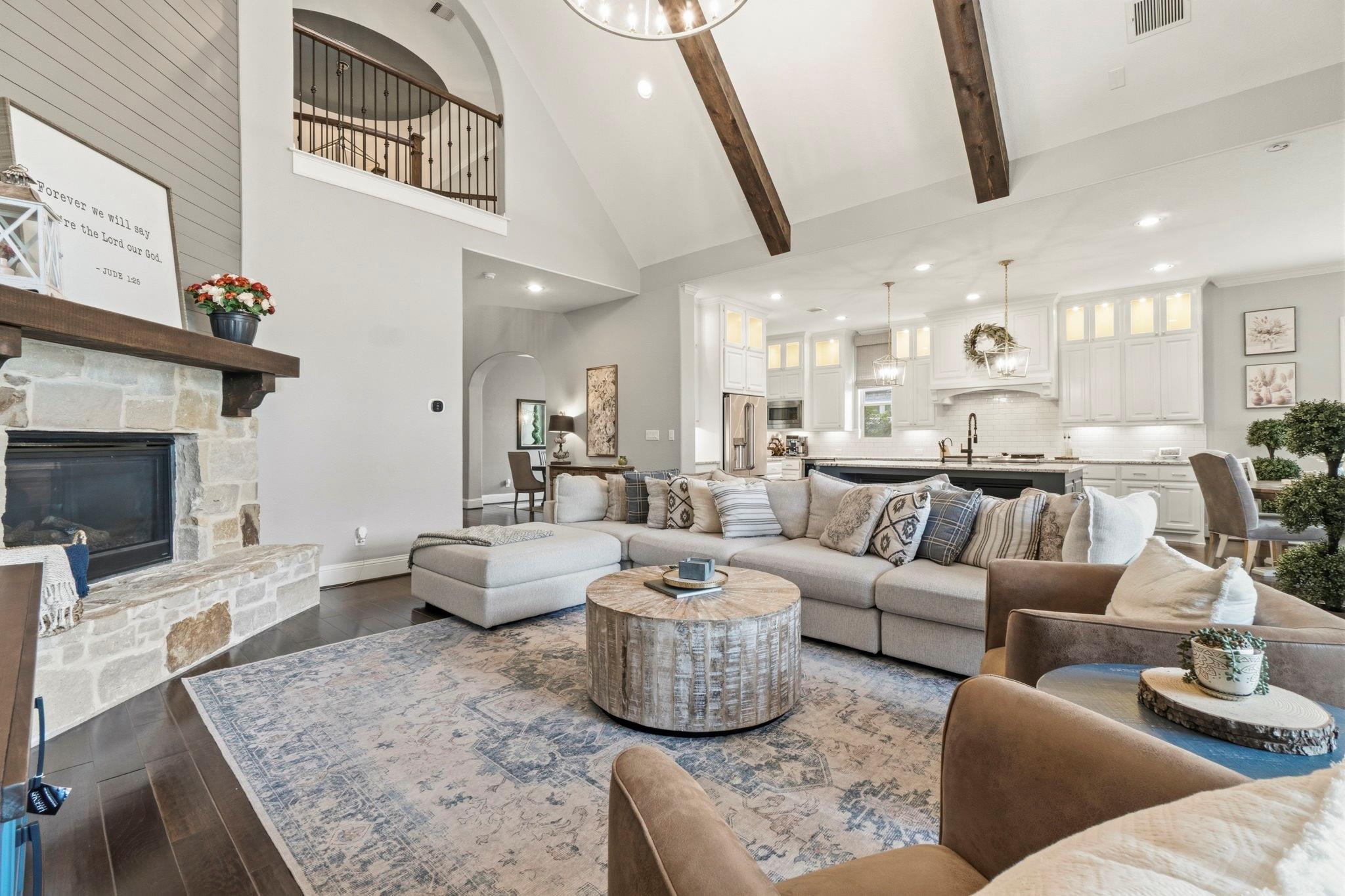 Montgomery, Texas, 77316, United States, 4 Bedrooms Bedrooms, ,5 BathroomsBathrooms,Residential,Contingent,2045790