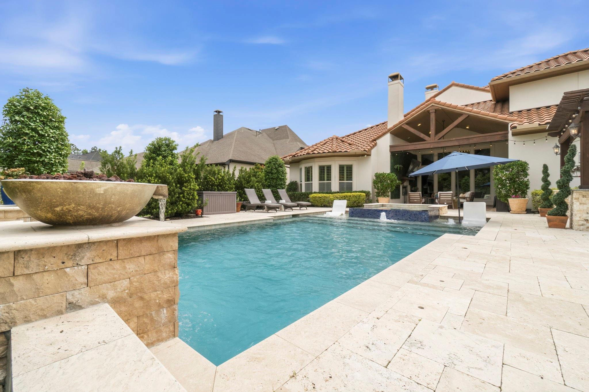 Montgomery, Texas, 77316, United States, 4 Bedrooms Bedrooms, ,5 BathroomsBathrooms,Residential,Contingent,2045790