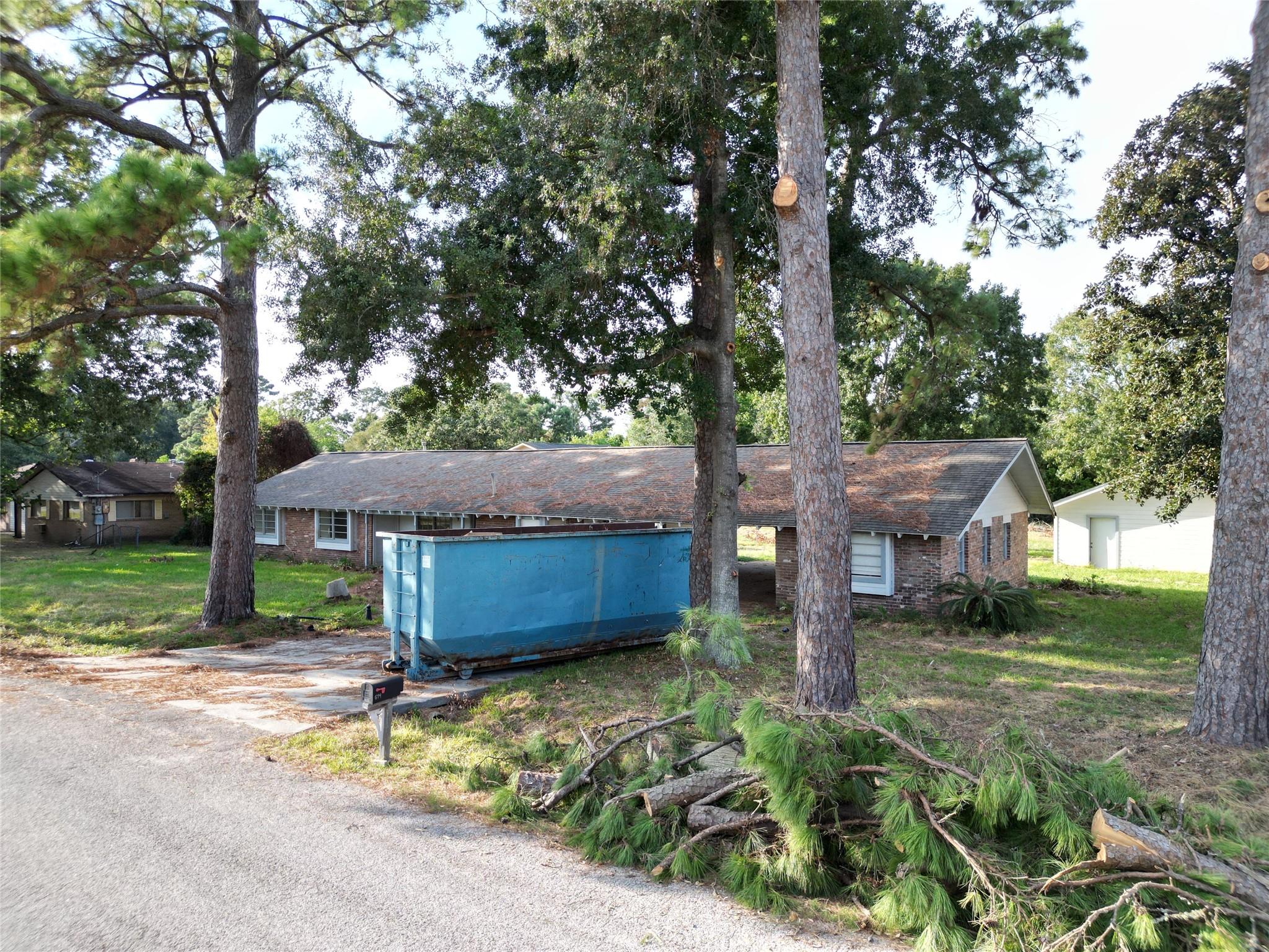 614 Pine Circle
