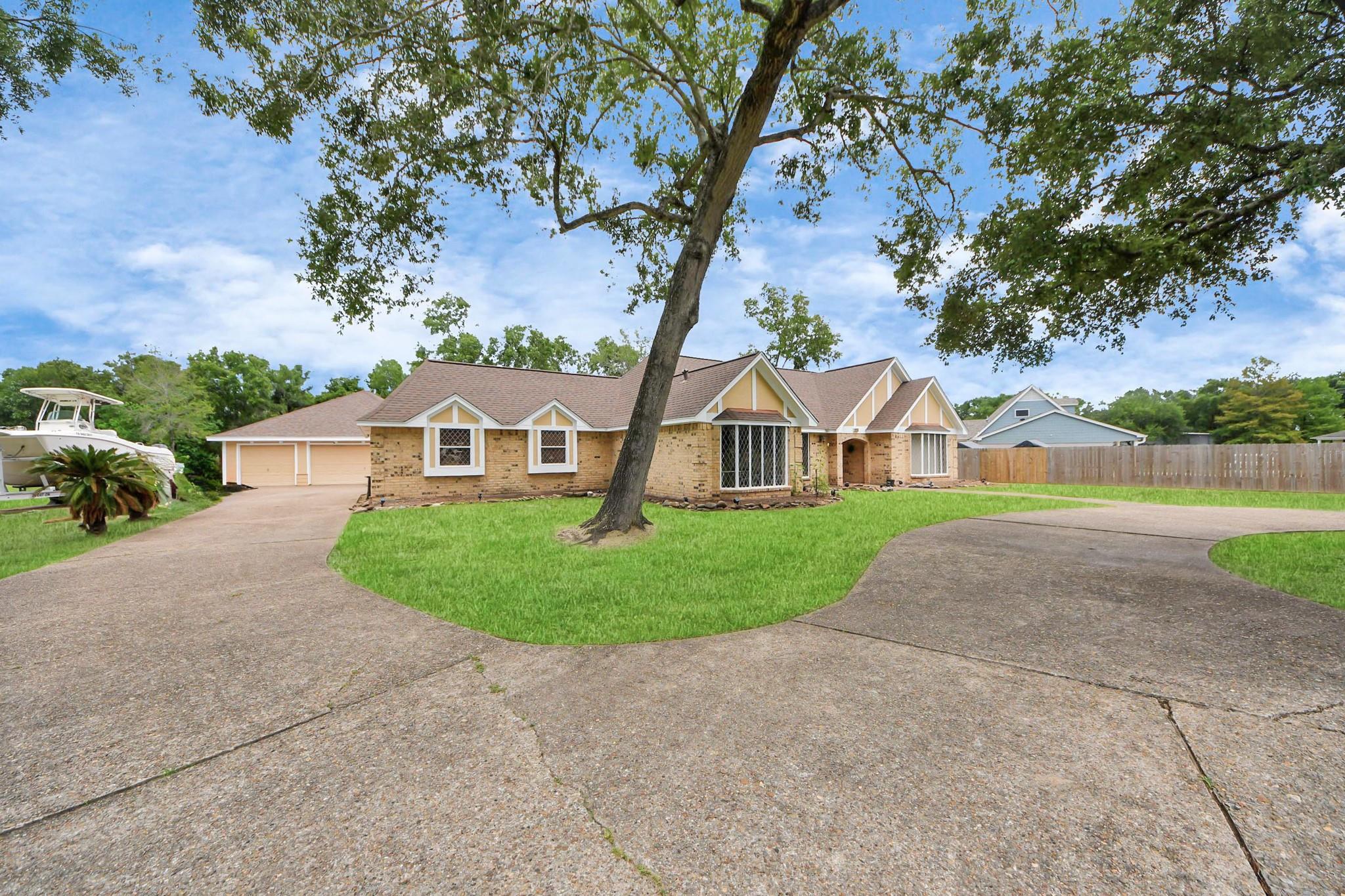 2514 Loganberry Circle