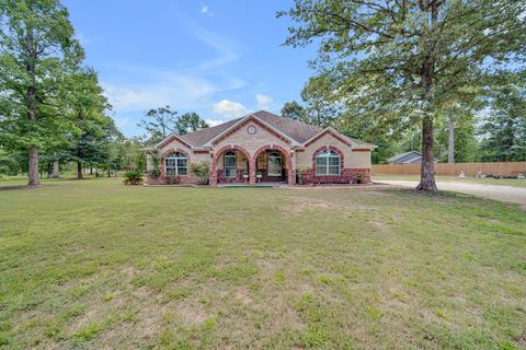 Photo of 9942 Ramzi Drive Dr, Conroe, TX 77303 (MLS # 98009372)