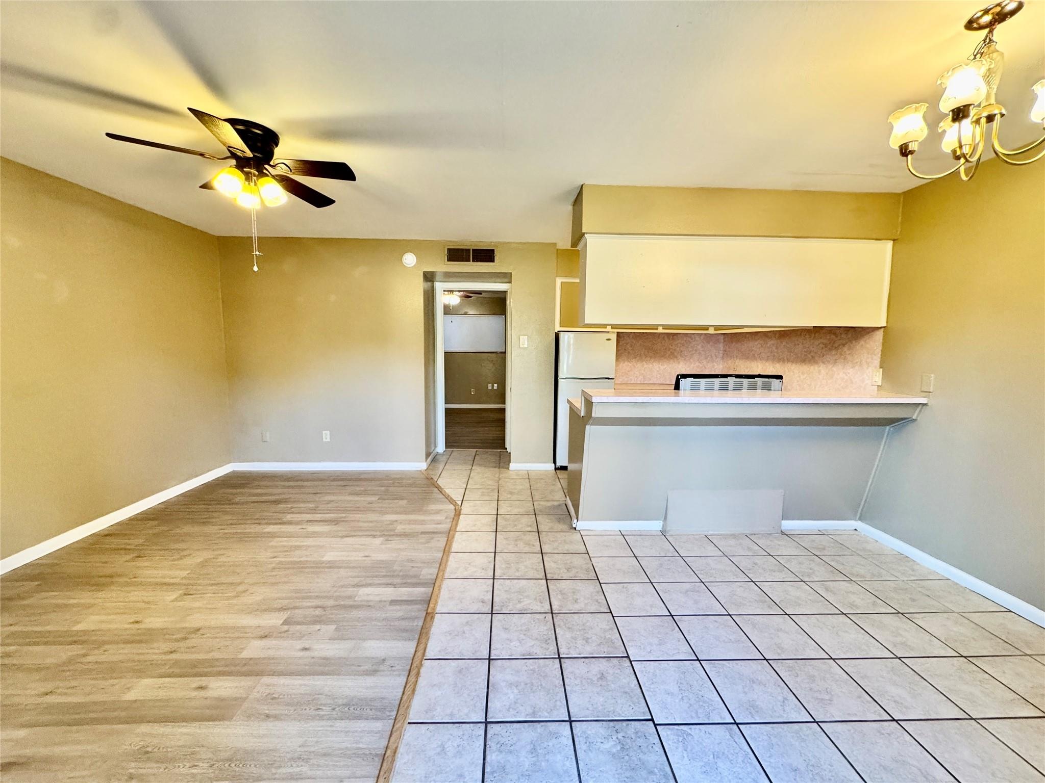 2201 North Grand Boulevard 11