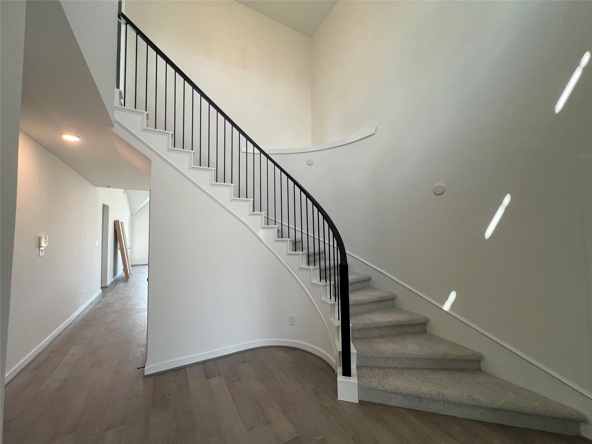 10914 Starlight Lane
