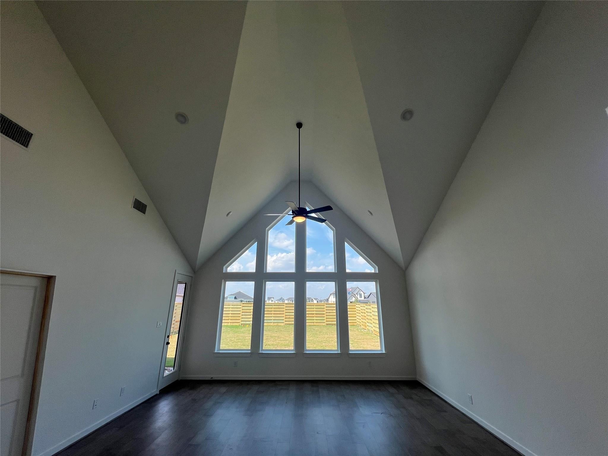 10914 Starlight Lane