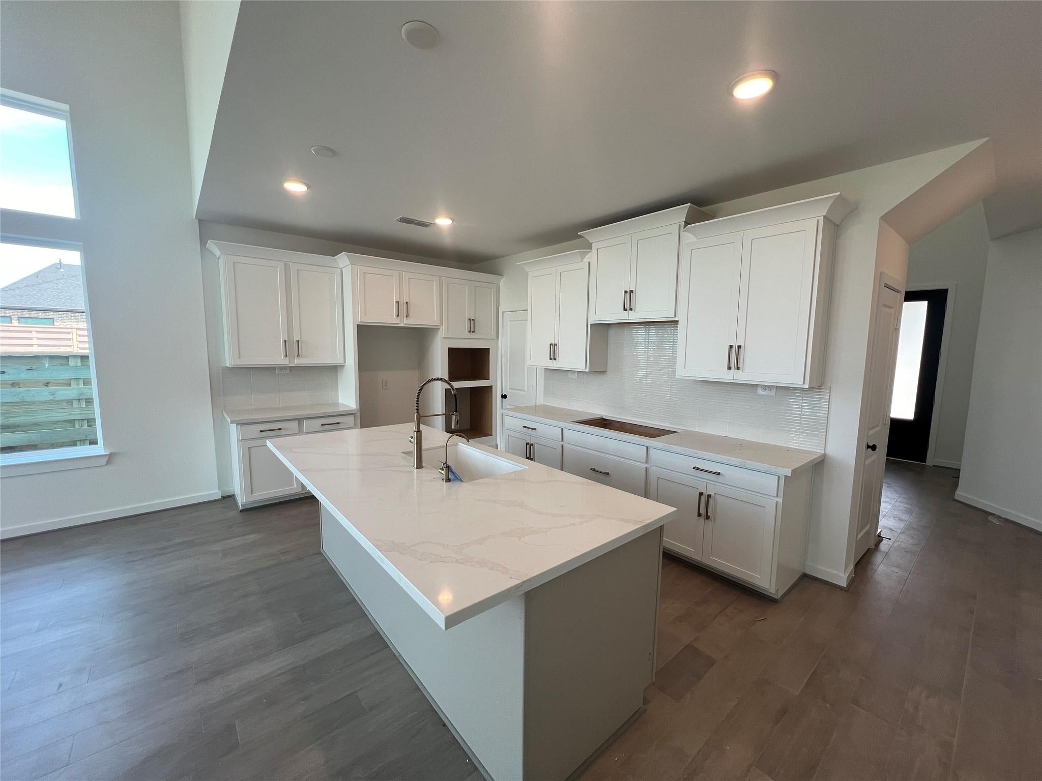 10914 Starlight Lane