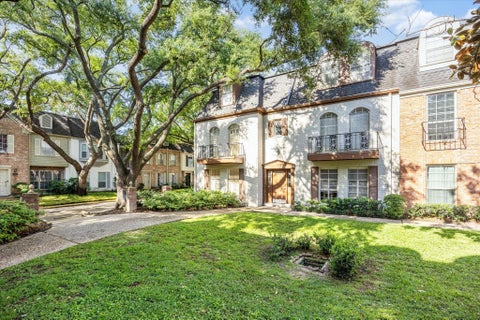Photo of 503 N Post Oak Lane #503, Houston, TX 77024 (MLS # 43331505)