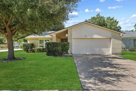 Photo of 1103 Ashdale Drive, Sugar Land, TX 77498 (MLS # 94362145)