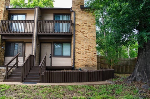 Photo of 2521 Crosstimbers Drive #K6, Huntsville, TX 77320 (MLS # 798900)