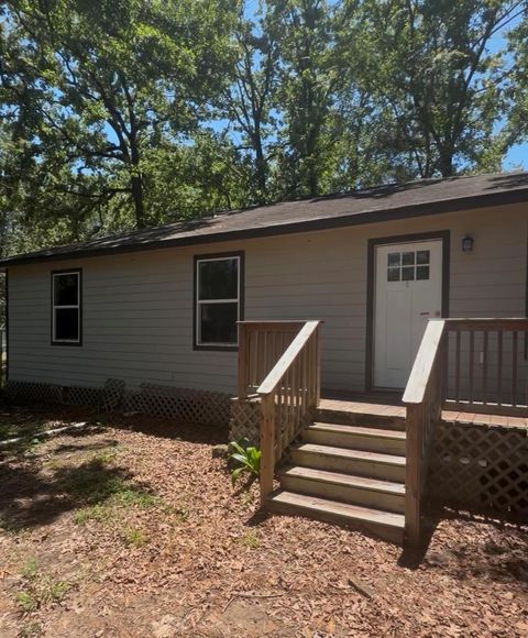 Photo of 534 Meridian, Livingston, TX 77351 (MLS # 50920198)