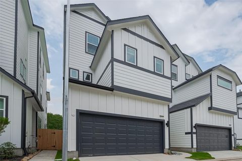 8911 Grovner Place Houston TX 77055