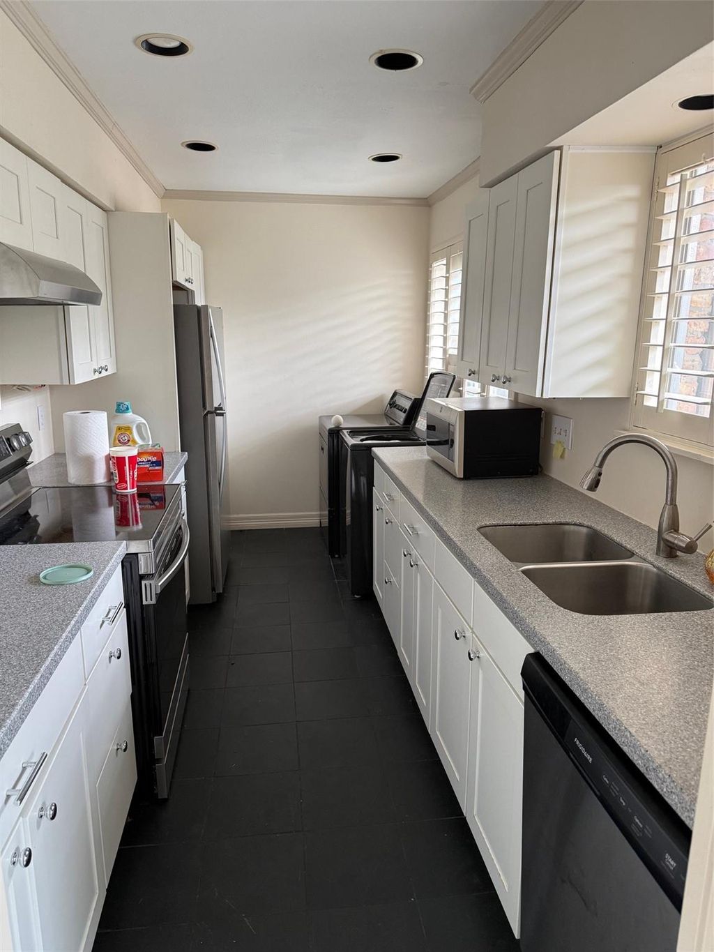 Photo of 4040 San Felipe Street #104, Houston, TX 77027 (MLS # 81722379)
