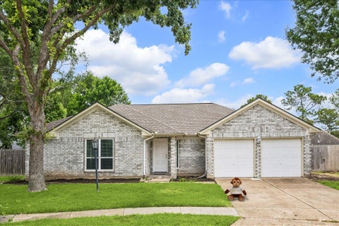 Photo of 2414 Chelston Court, Sugar Land, TX 77478 (MLS # 58677490)