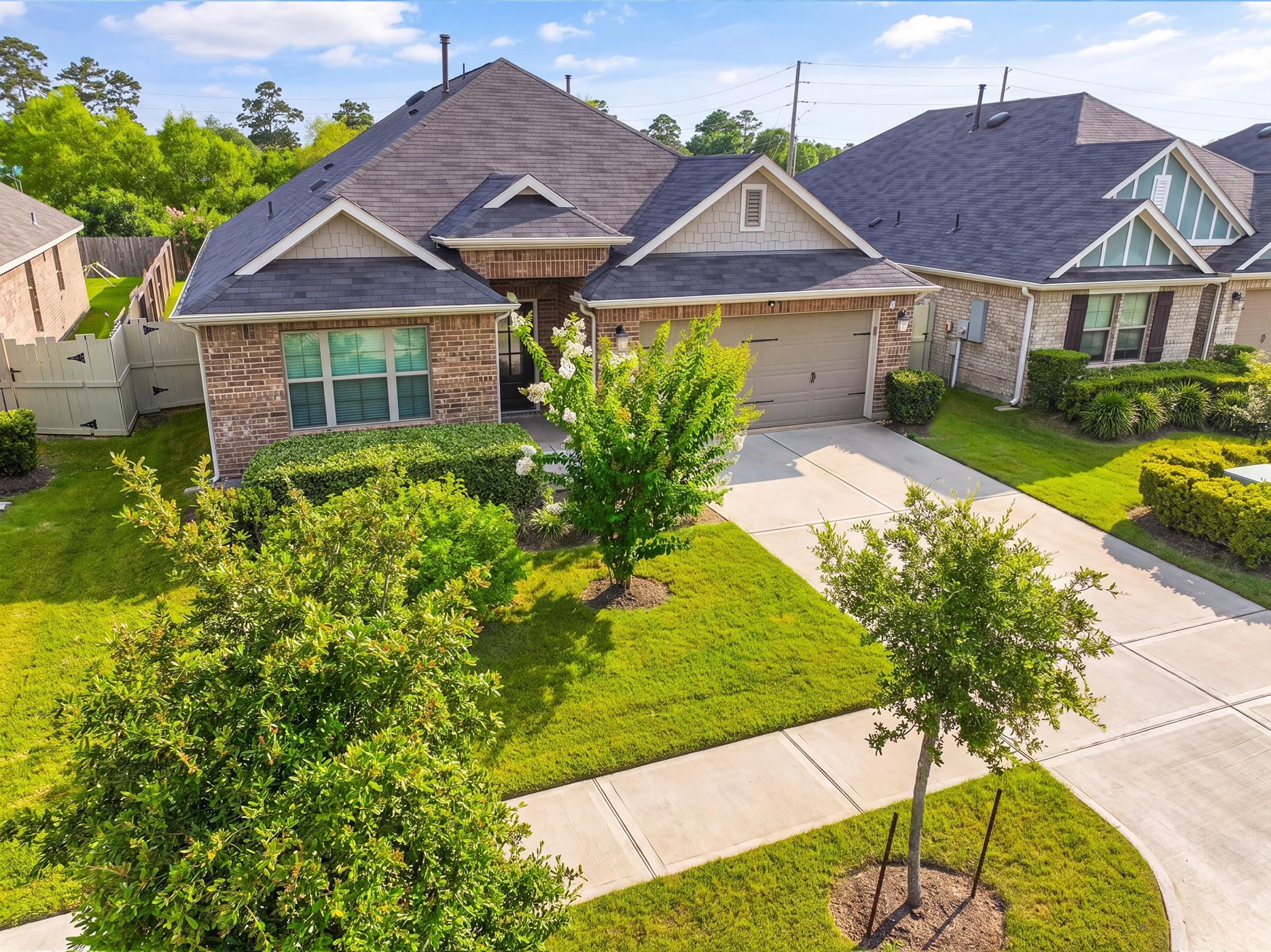10289 S Goshawk Trail