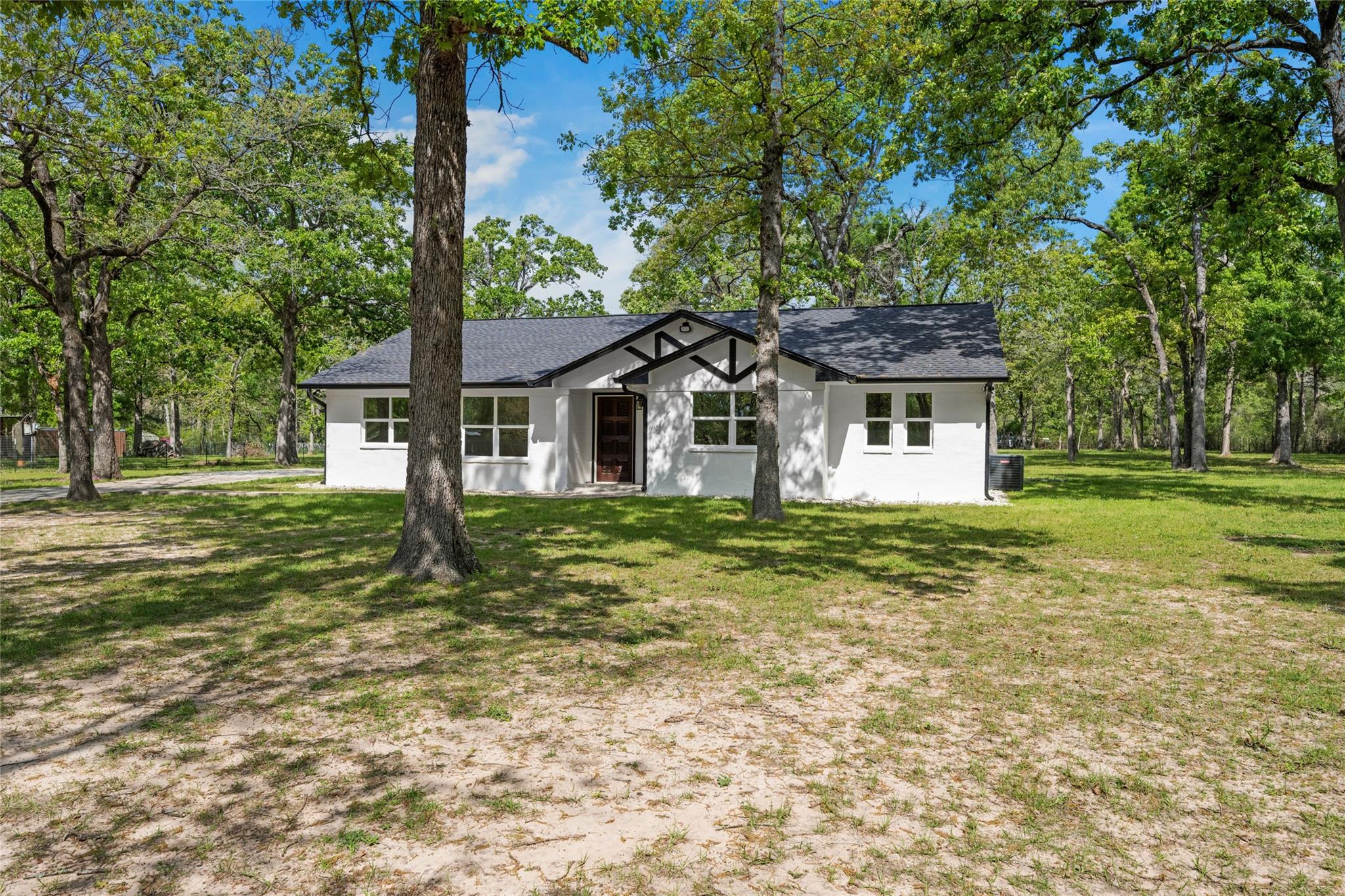 12335 Twin Pines