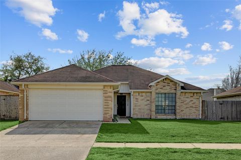 Photo of 13710 Wood River Drive, Houston, TX 77085 (MLS # 48239815)