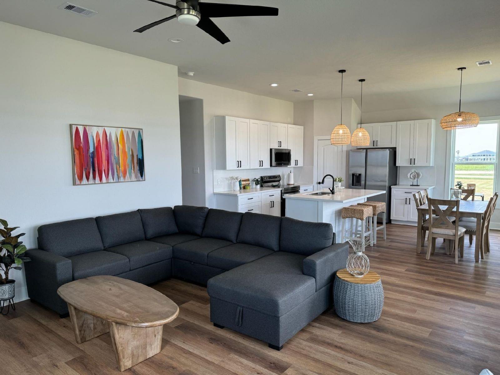 13214 Buccaneer Parkway