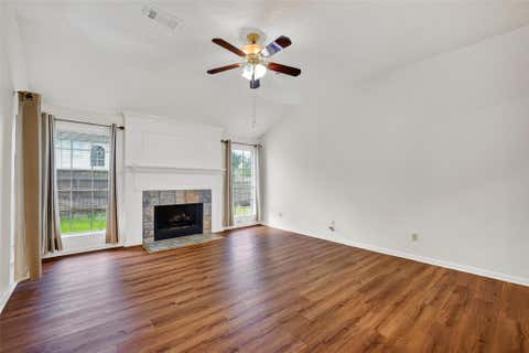 Tiny photo for 4802 Widerop Lane, Friendswood, TX 77546 (MLS # 91288514)