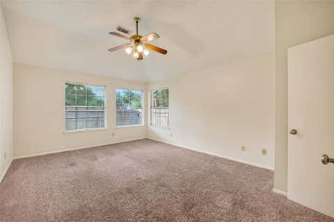 Tiny photo for 4802 Widerop Lane, Friendswood, TX 77546 (MLS # 91288514)
