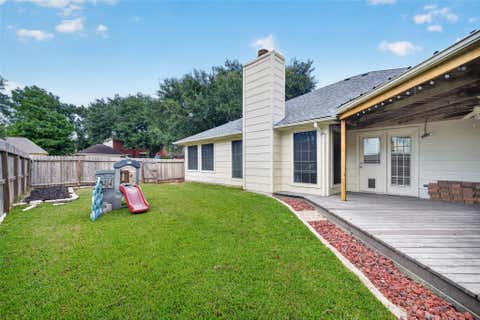 Tiny photo for 4802 Widerop Lane, Friendswood, TX 77546 (MLS # 91288514)