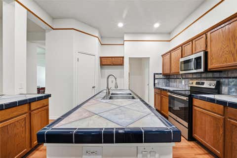 Tiny photo for 4802 Widerop Lane, Friendswood, TX 77546 (MLS # 91288514)