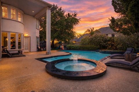 Photo of 5315 Handbrook Drive, Houston, TX 77069 (MLS # 98975183)