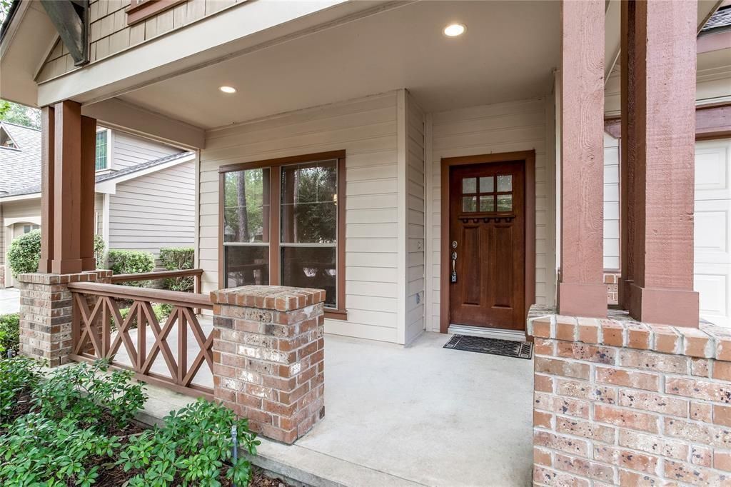 Photo of 59 Douvaine Court, The Woodlands, TX 77382 (MLS # 23827662)