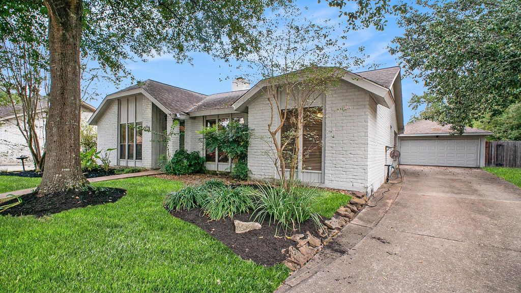 Photo of 3819 Golden Lake Drive, Kingwood, TX 77345 (MLS # 76299239)