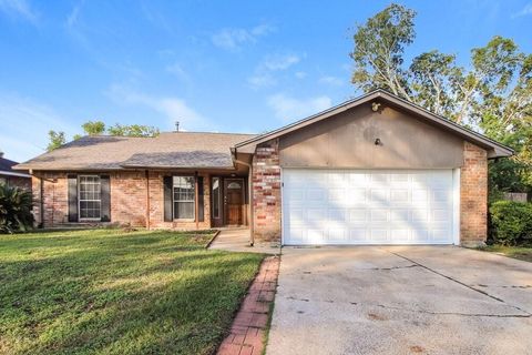 Photo of 15102 Four Winds Drive, Houston, TX 77489 (MLS # 93572557)