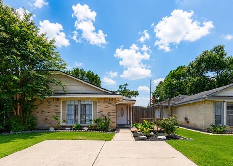 Photo of 15915 Oakendell Drive, Houston, TX 77084 (MLS # 55544867)