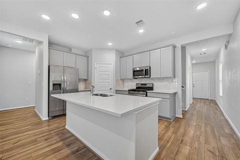 Photo of 8304 Bristlecone Pine Way, Magnolia, TX 77354 (MLS # 67631304)