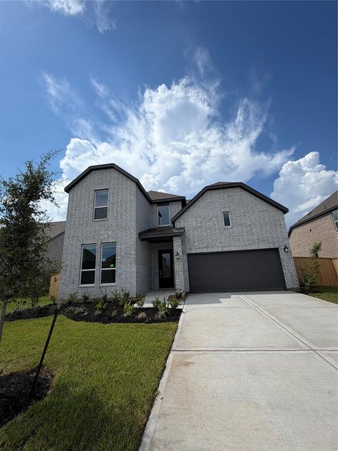 Homes For Sale - 2627 Grove Crest Drive<br/> Rosenberg, TX 77469