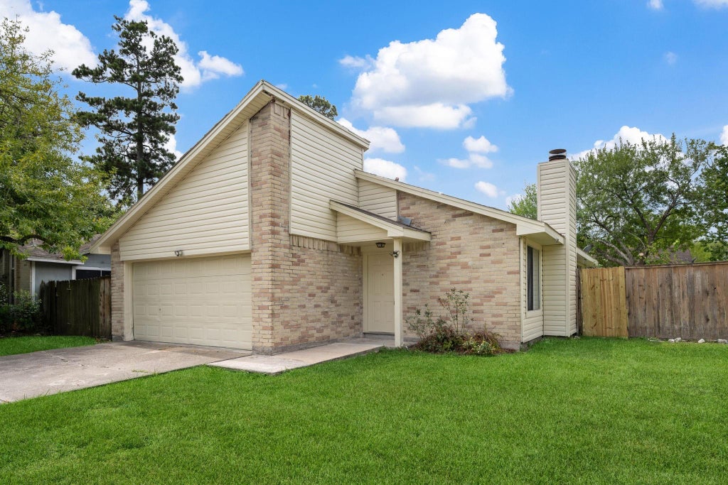 Photo of 20023 Bambiwoods Drive, Humble, TX 77346 (MLS # 50093423)