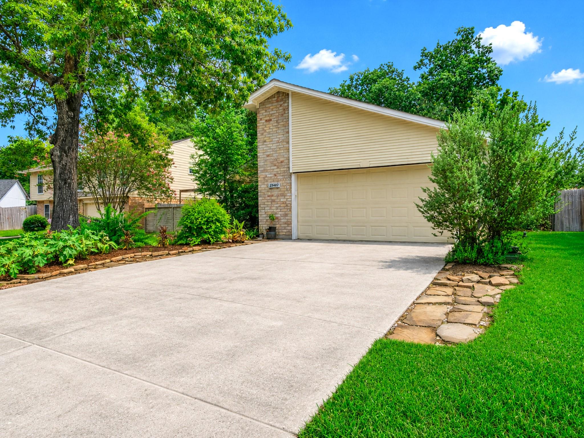 25402 Beaverwood Drive
