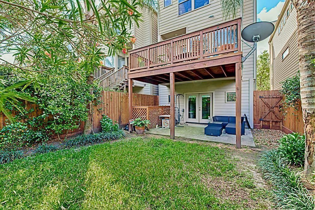Photo of 5422 Lillian Street, Houston, TX 77007 (MLS # 77250816)