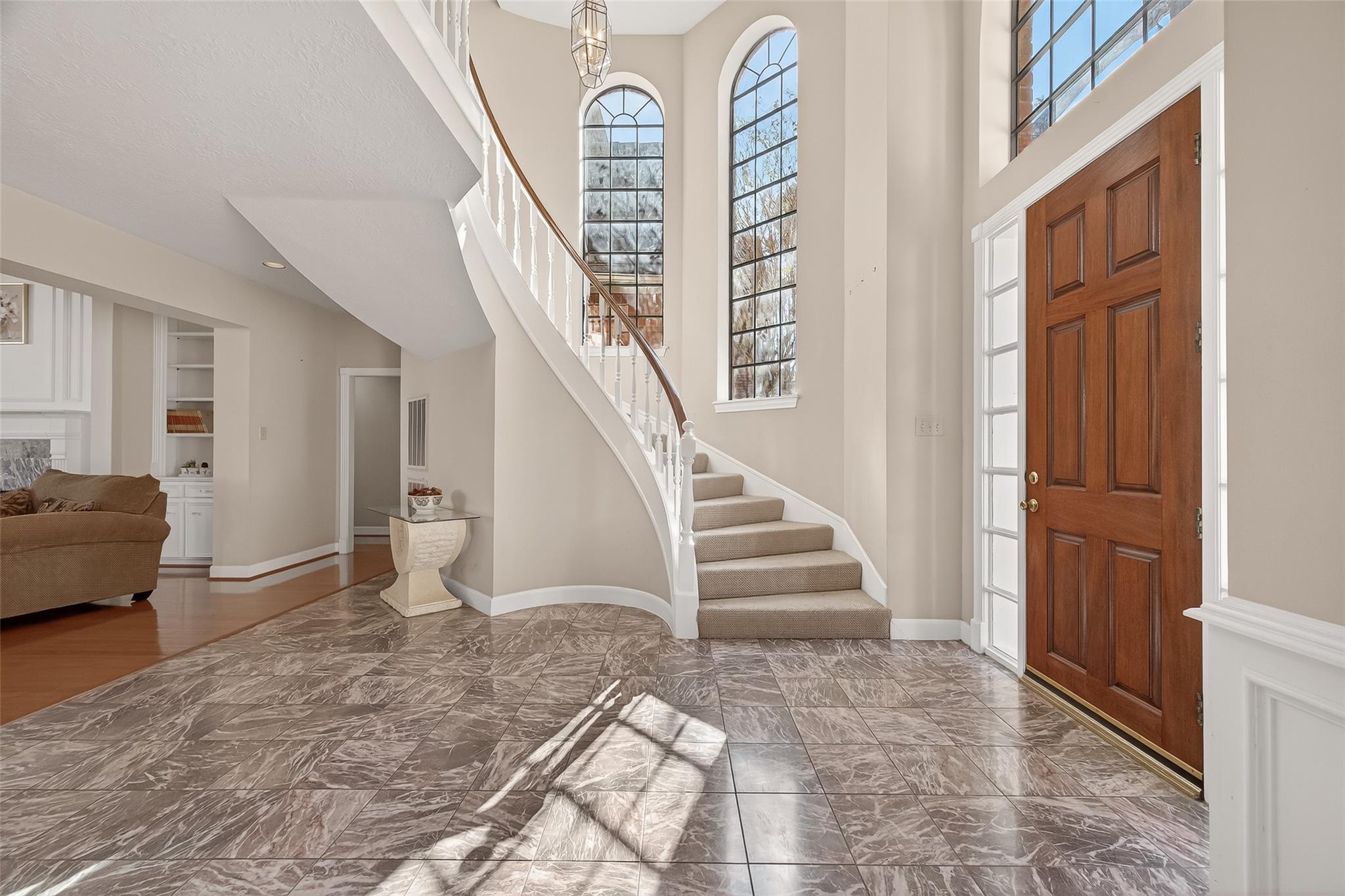 2203 Gleneagles Drive