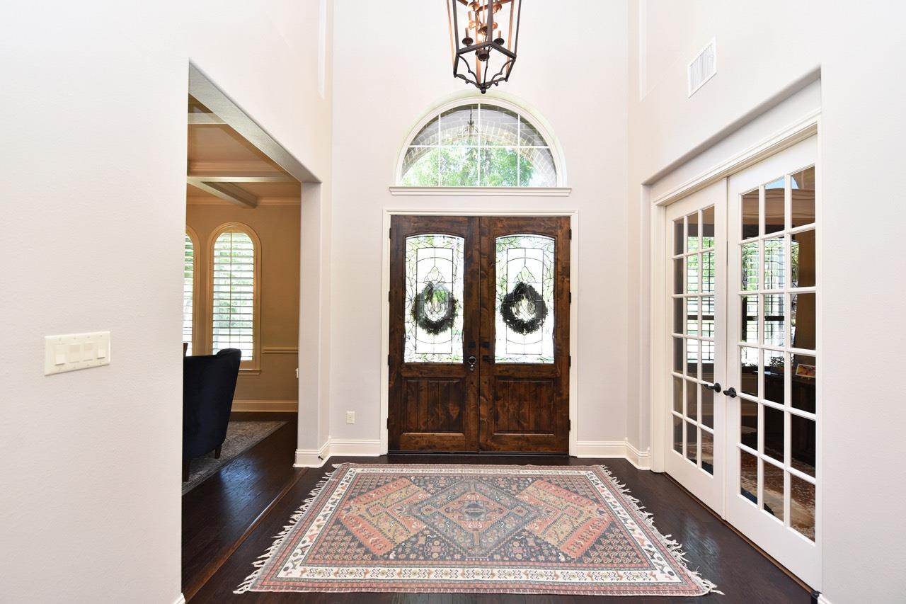 5403 Lockwood Bend Lane