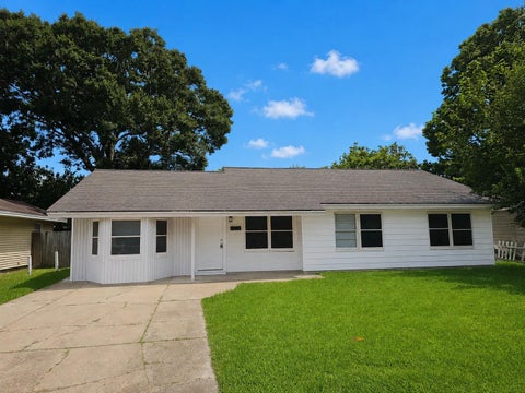 Photo of 2914 Tarpey Avenue, Texas City, TX 77590 (MLS # 5772331)