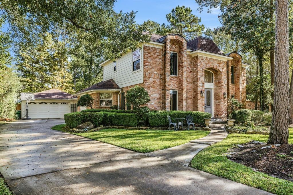 Photo of 57 Cascade Springs Place, The Woodlands, TX 77381 (MLS # 67981657)