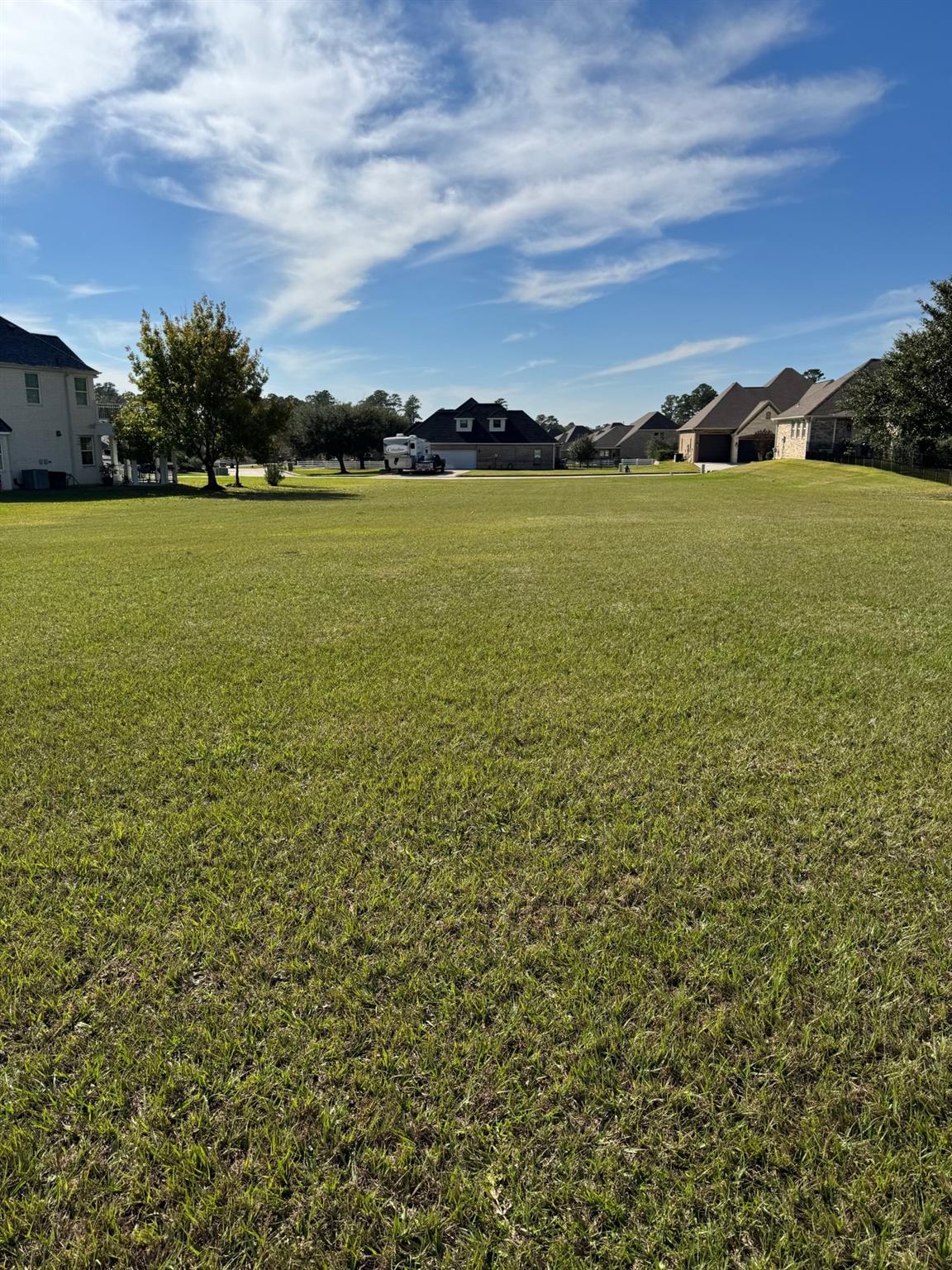 5912 Oak Leaf Court