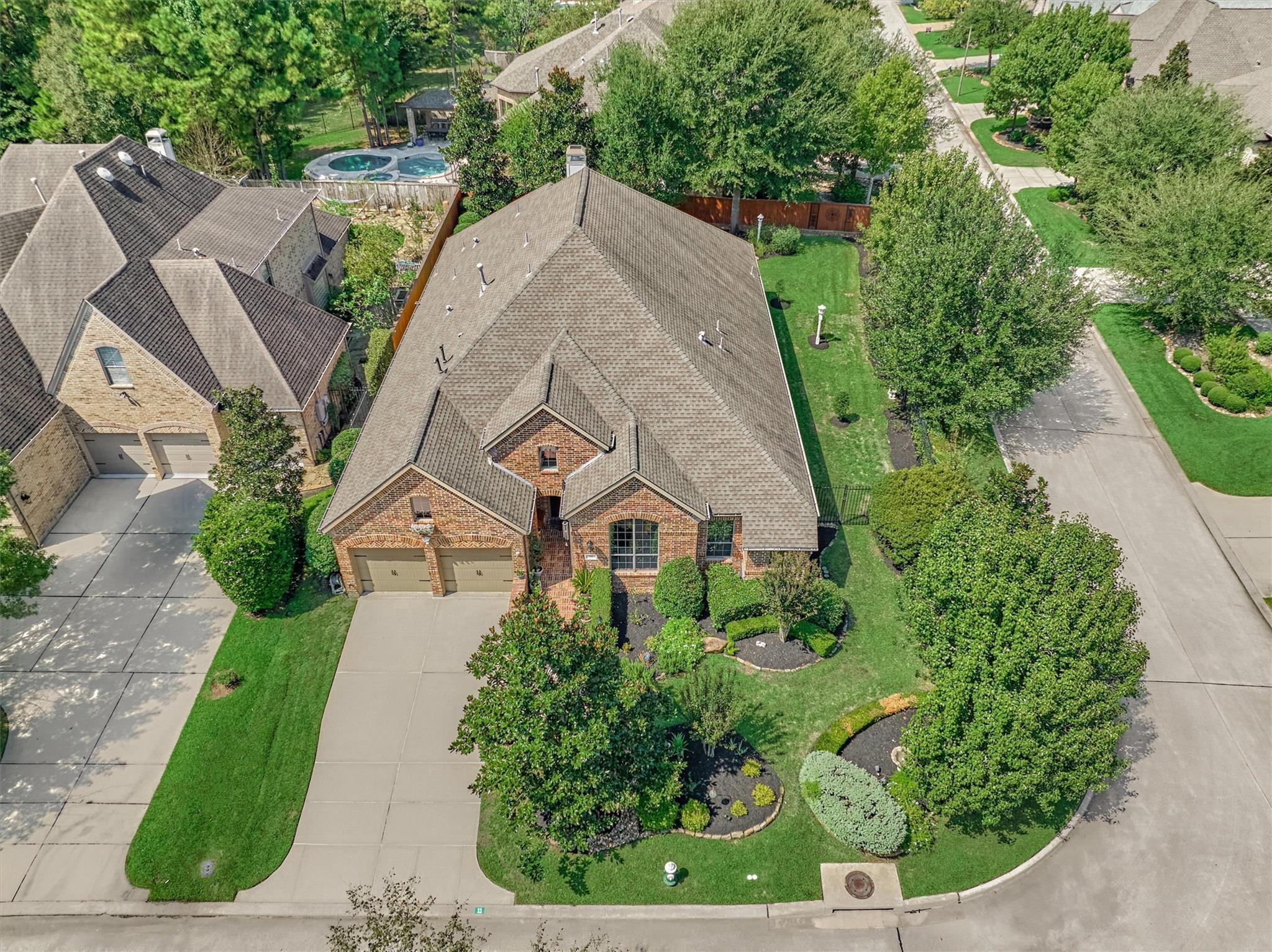 11 Almondell Court