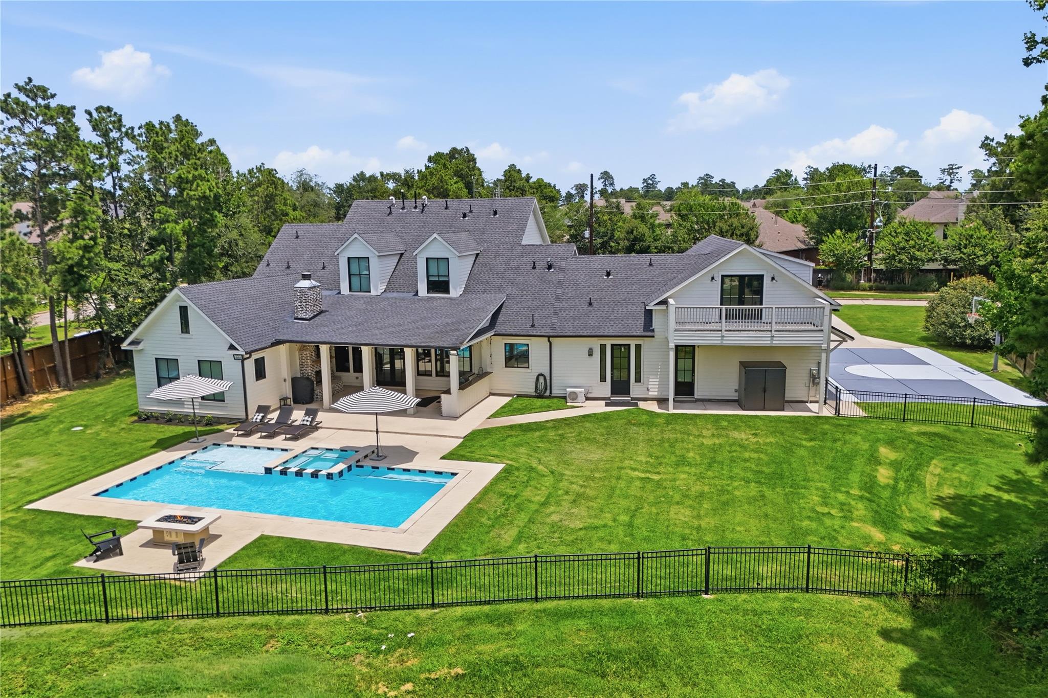6533 Auburn Lakes Drive