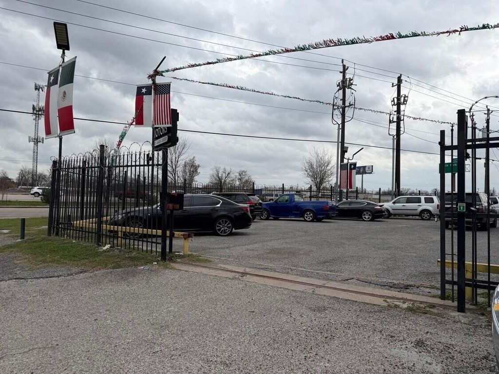 Photo of 11055 Eastex Freeway, Houston, TX 77093 (MLS # 850372)